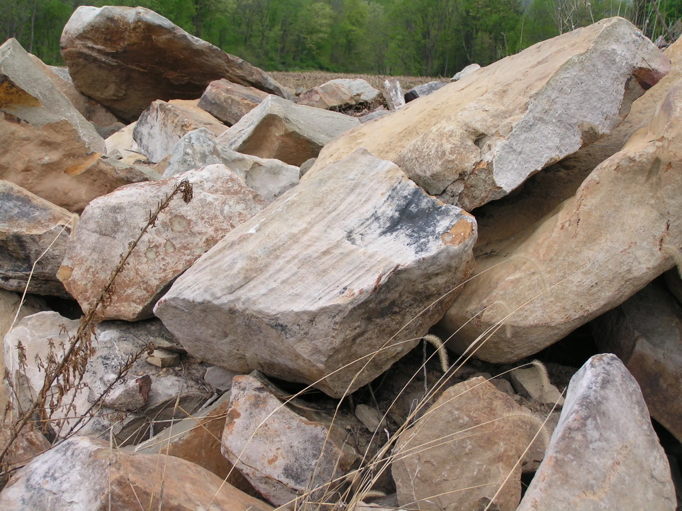 Building stone